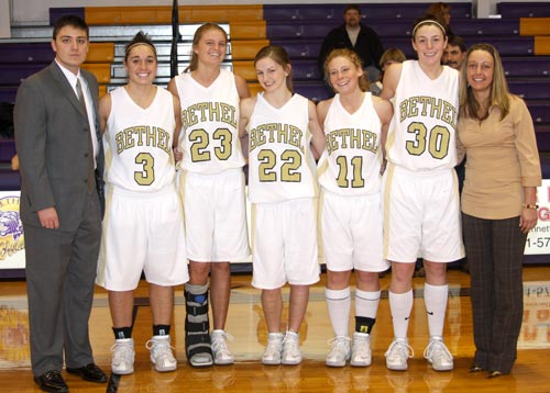 Lady Wildcat Seniors: (center l to r) Lauren Herrera, Jessica Murphy, Britni Sternard, Jessie Dennison, & Erin Meyer